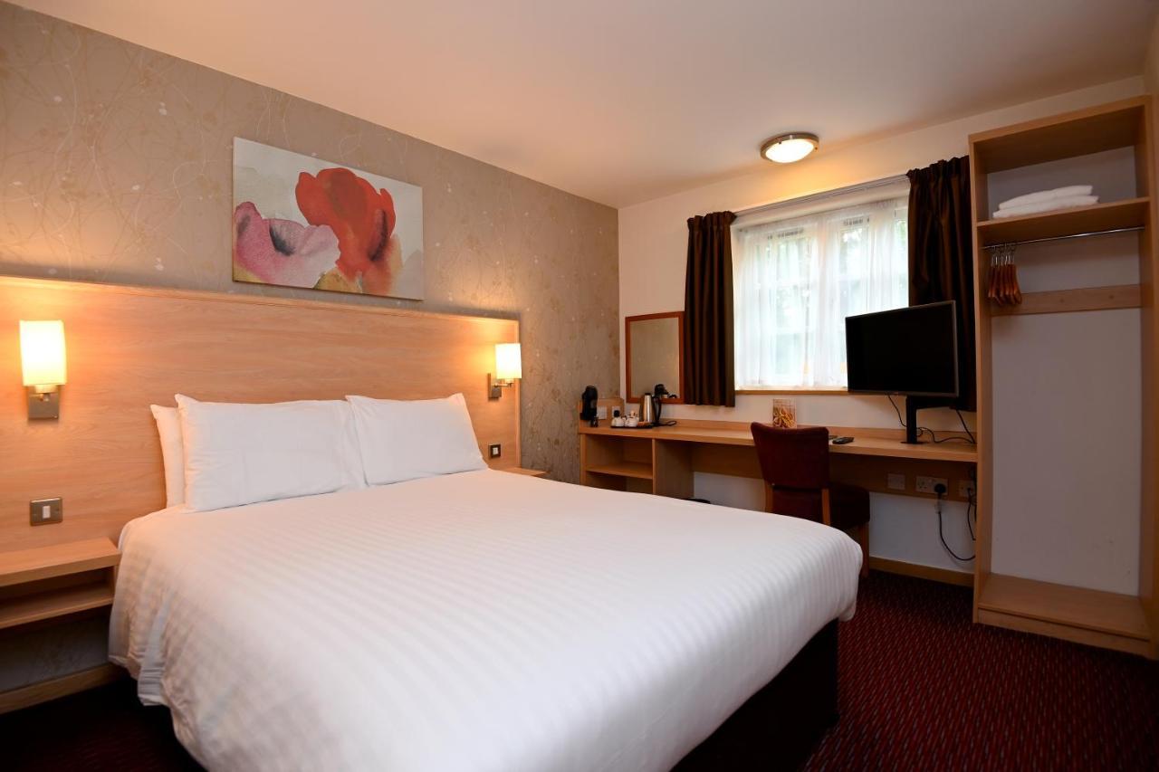 Meadow Farm Redditch By Marstons Inns Exterior photo